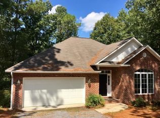 330 Sandhills Cir, Pinehurst, NC 28374