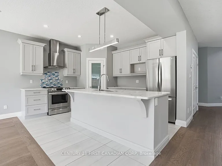 2775 Oriole Dr #UPPER — Photo 12