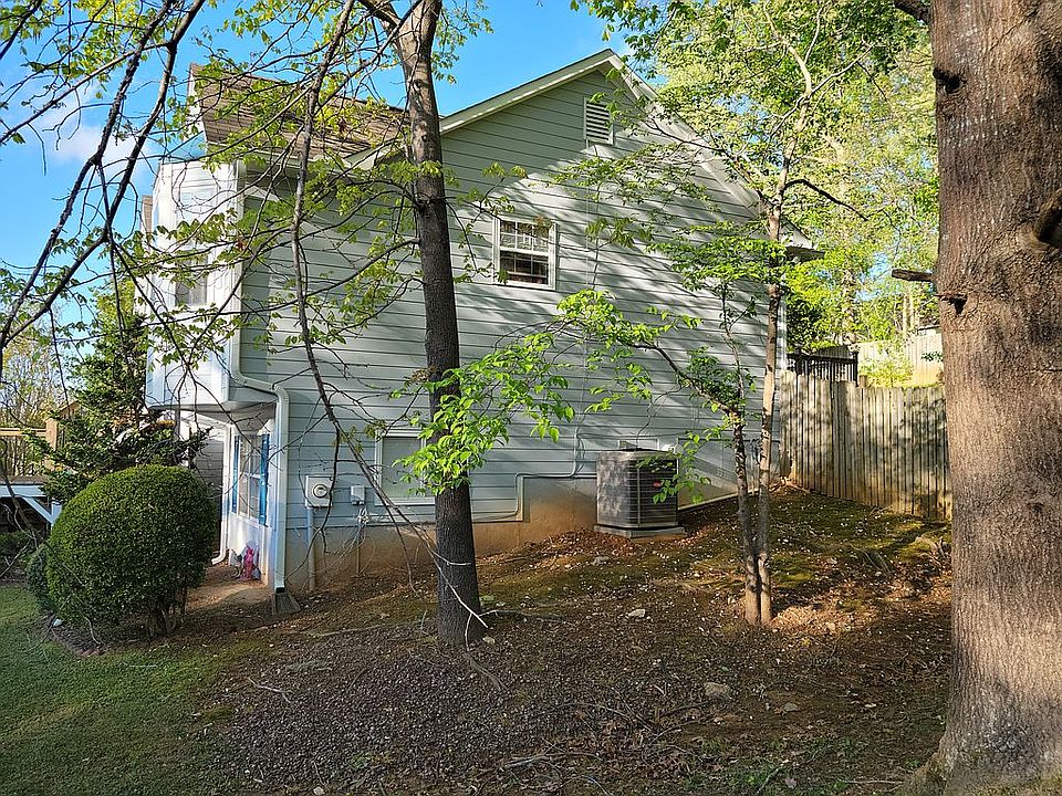 2nd image of 2652 Abbotts Glen Dr NW