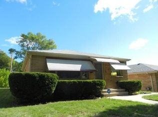 6146 W Leon Ter, Milwaukee, WI 53218