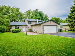 608 W Main St, Cary, IL 60013