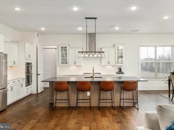 40452 Windyhill Farms Dr, Aldie, VA 20105