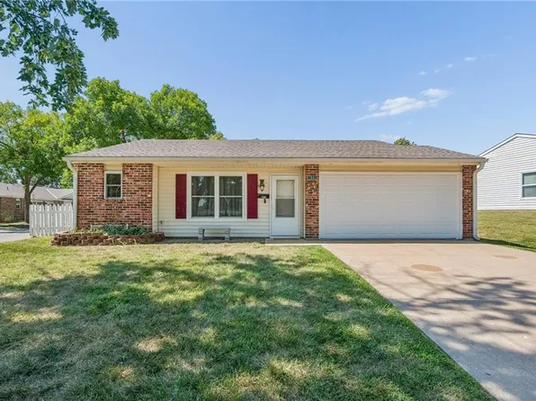 7841 Freeman Ave, Kansas City, KS 66112