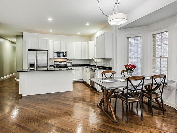 3rd image of 3753 N Ashland Ave #1S