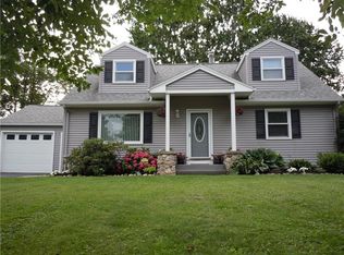 114 Sierra Dr, Rochester, NY 14616