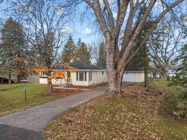 W14263 Highland Ter, Ripon, WI 54971