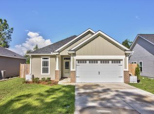 114 Carousel Cir, Crawfordville, FL 32327
