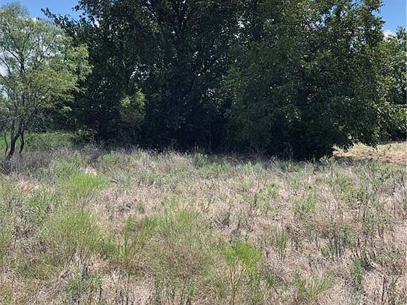 3rd image of 1533 County Road 2435
