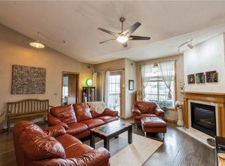 2437 Patricia Dr #2437, Urbandale, IA 50322
