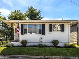 26 George St, Taneytown, MD 21787