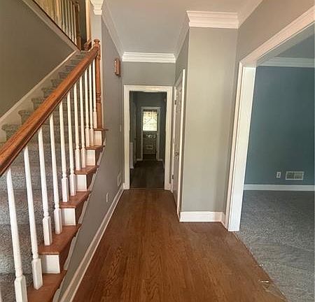 4th image of 2031 Lakewood Cir