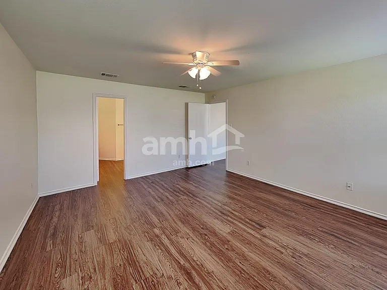 211 Remington Run — Photo 10