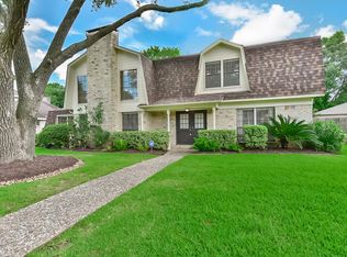 15711 Laurelfield Dr, Houston, TX 77059