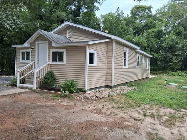 8 Sunset Ln, Bridgeton, NJ 08302