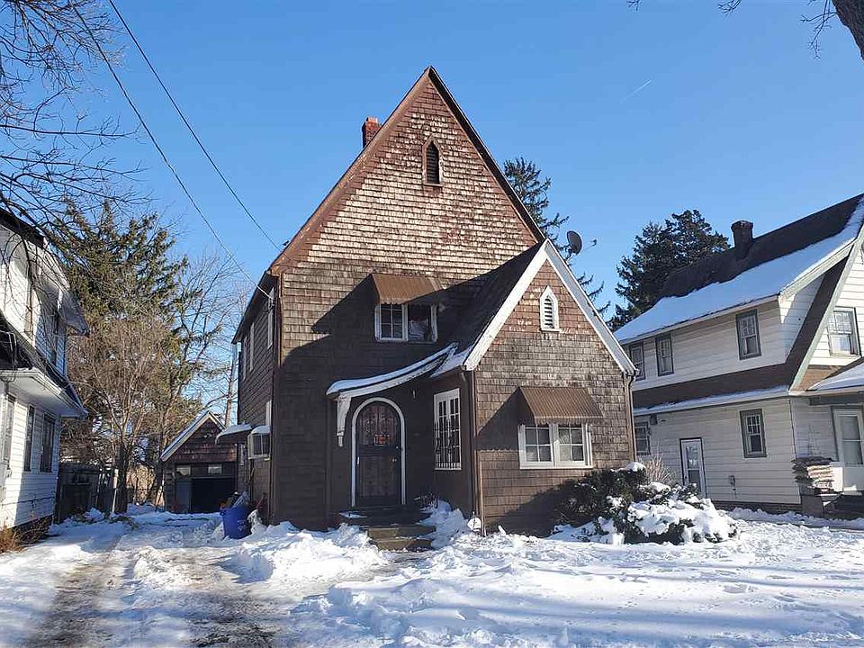 1st image of 211 N Day Ave