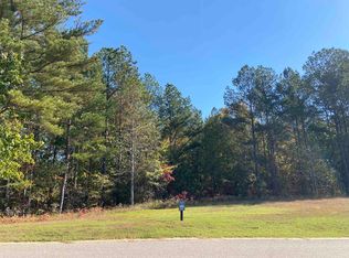 2 Crescent Ln, Savannah, TN 38372