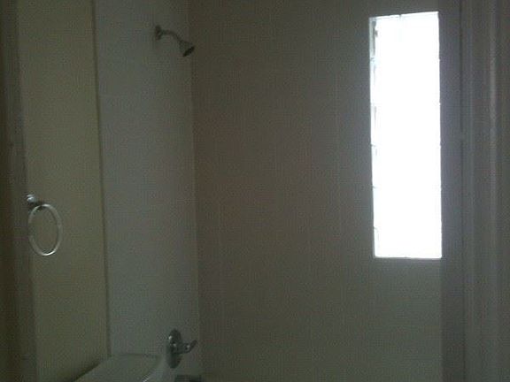 3rd image of 1908 E Bradford Ave #4428417