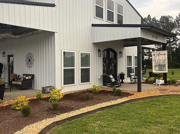 136 Pepper Rd