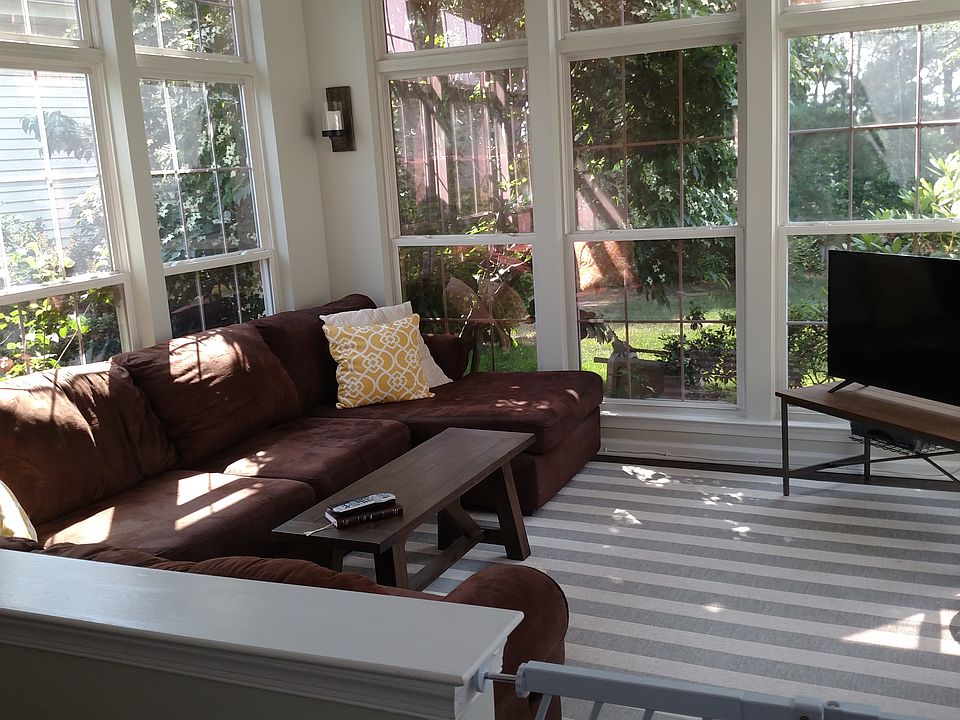 1st image of 20 Greensprings Dr