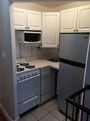 Rented by Clatter Realty Inc. | media 36