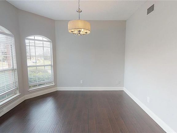 4th image of 7901 Gibsland Dr