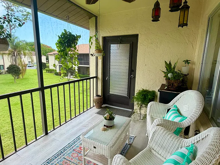 301 Knotty Pine Cir #B-2 — Photo 25