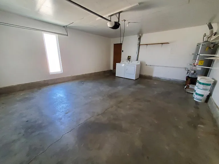 1230 Payne Ct — Photo 3