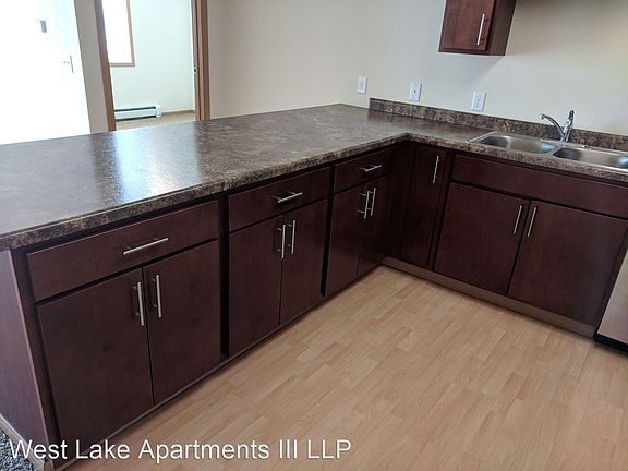 4th image of 519 33rd Ave W APT 210