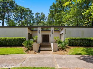 2235 Wild Valley Dr, Jackson, MS 39211
