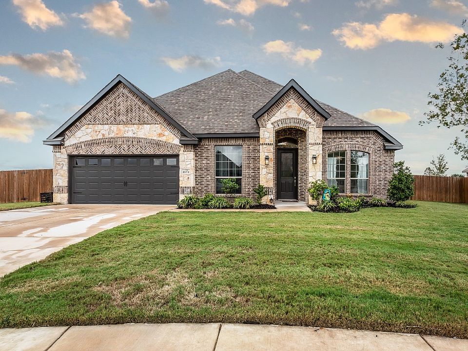 1st image of 1574 Harrison Cir