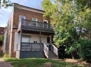 311 E 5th St #2, Duluth, MN 55805