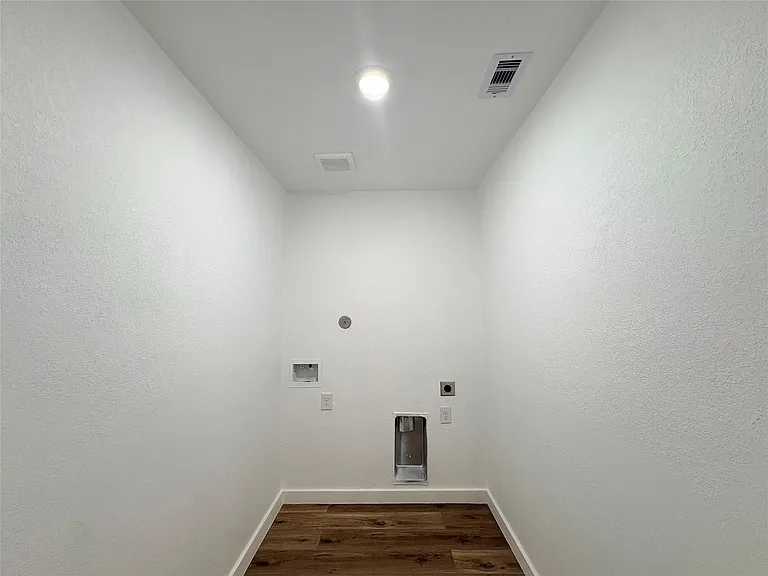 3206 Avenue K — Photo 10