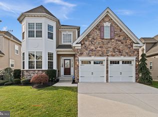 8 Michelangelo Dr, Monmouth Junction, NJ