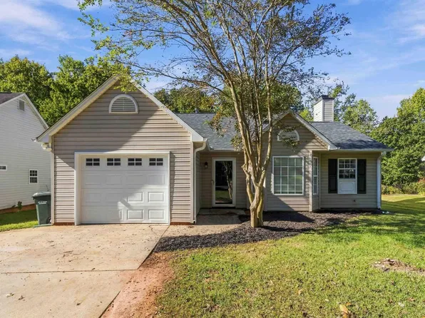 205 Riverside Chase Cir, Greer, SC 29650