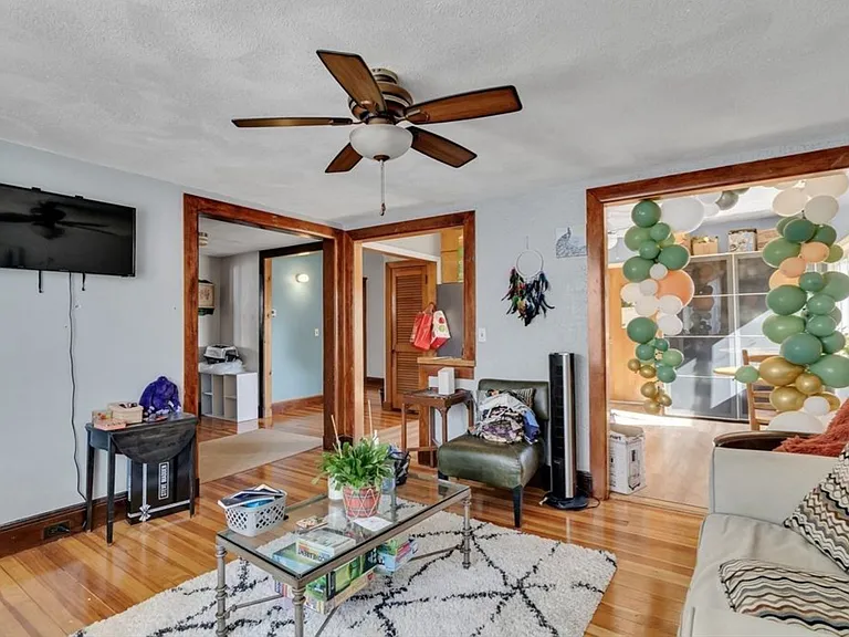 14 Gale St #2 — Photo 11
