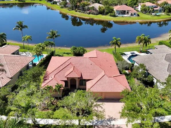 2701 Edgewater Ct, Weston, FL 33332