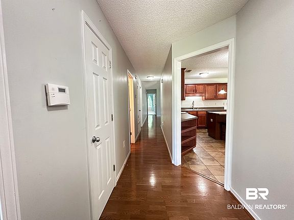 3rd image of 27730 Autumn Woods Cir