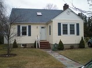 71 Spencer St, Farmingdale, NY