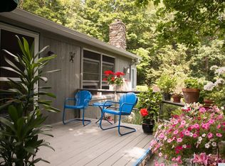 153 Raup Rd, Chatham, NY 12037