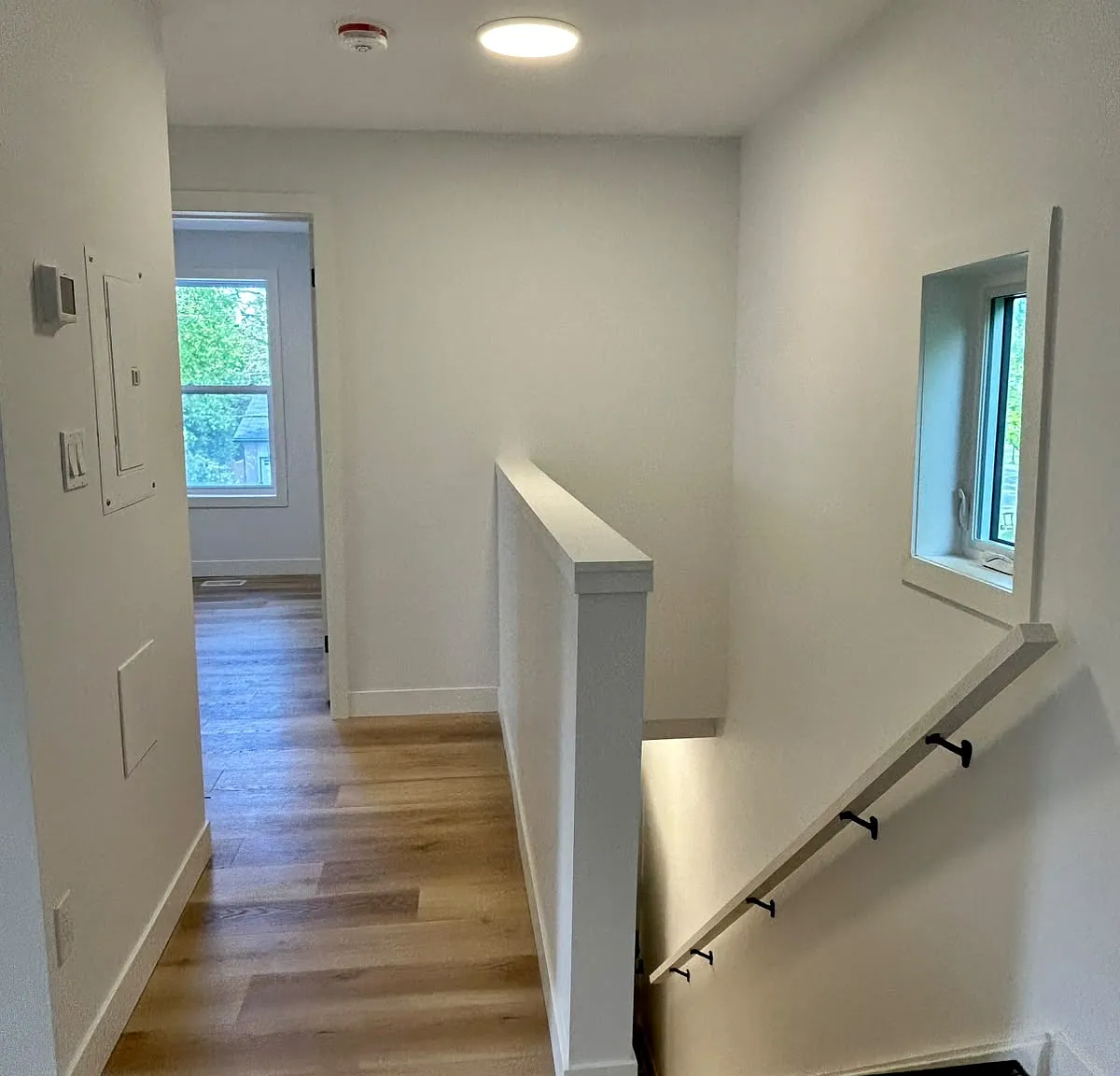 1 bed, 840 sqft, $1,900 — Photo 3