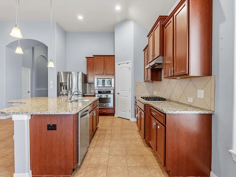 4114 Lee Hutson Dr — Photo 11