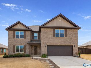 210 Hydra Cir, Huntsville, AL 35811