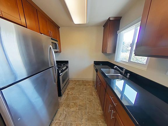 3rd image of 782 Coleman Ave APT J