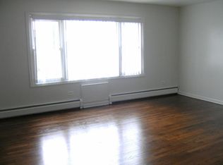 1507 Emerson St APT 3R, Evanston, IL 60201