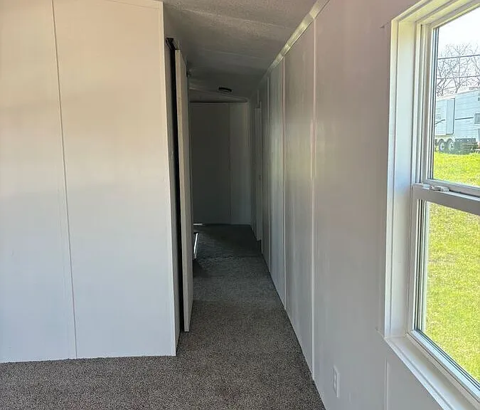 108 Court Dr — Photo 4