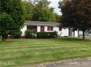 86 Skyview Dr, Waynesville, NC 28786