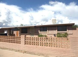 822 W Baffin Dr, Tucson, AZ 85756