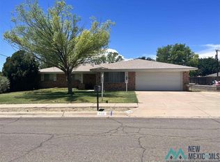 700 Serena Dr, Roswell, NM 88201