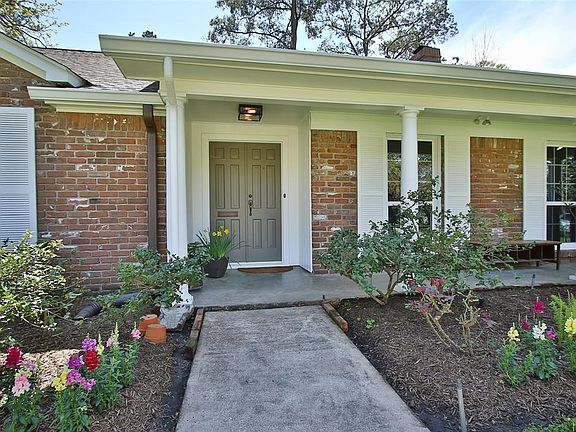3rd image of 12119 Boheme Dr