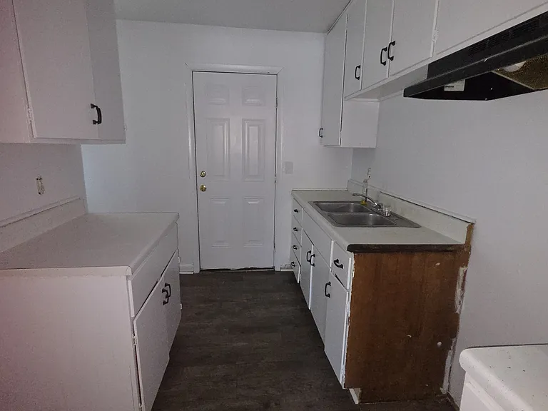 1603 Apple Valley Dr — Photo 3
